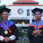 Ukir Prestasi Gemilang, Christopher dan Fadhli Sabet Predikat Wisudawan Terbaik ITS