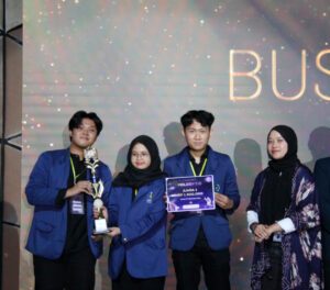 Mahasiswa Matematika ITS Raih Prestasi Hology 7.0 2024 Divisi ICT Business Plan