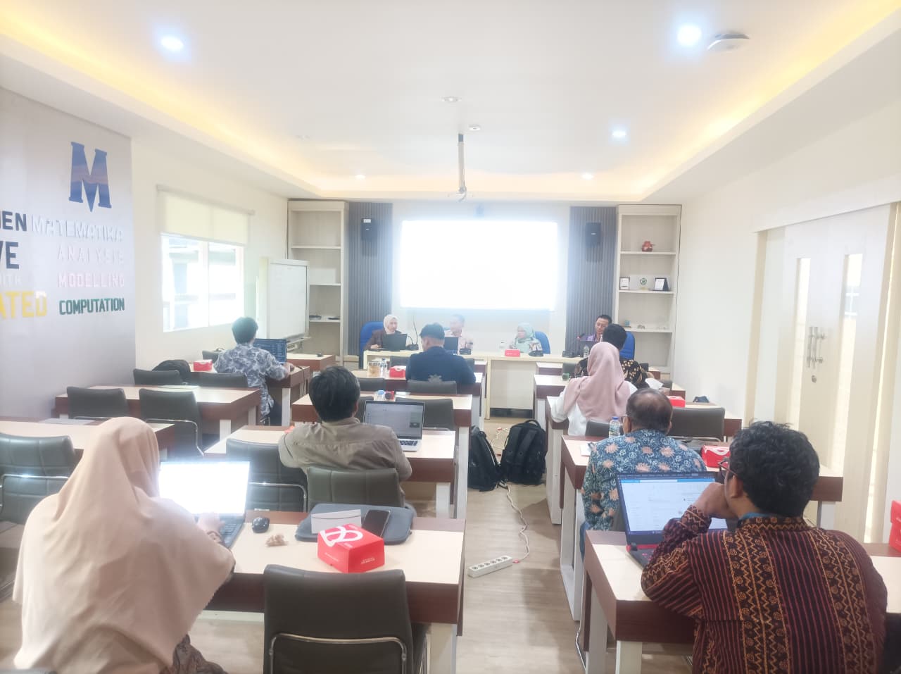 Perkuat Sinergi Strategis, Departemen Matematika ITS dan PT Pegadaian Gelar FGD Pembahasan MoU Penelitian hingga Pendidikan