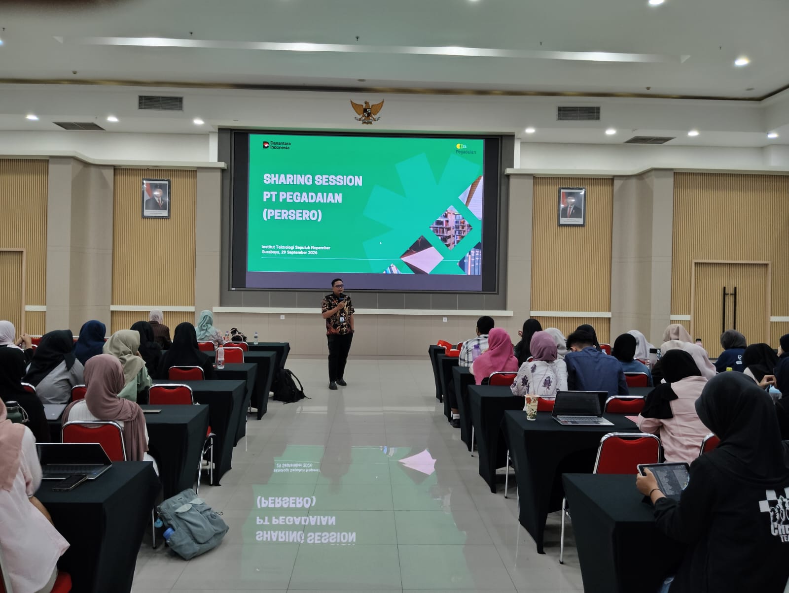 Buka Peluang Karir Mahasiswa, Departemen Matematika ITS Gelar Kuliah Tamu Bersama PT Pegadaian