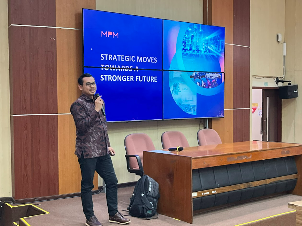 Kupas Strategi Finansial Industri, Departemen Matematika ITS Gelar Kuliah Tamu Bersama Jajaran Direksi MPM Group