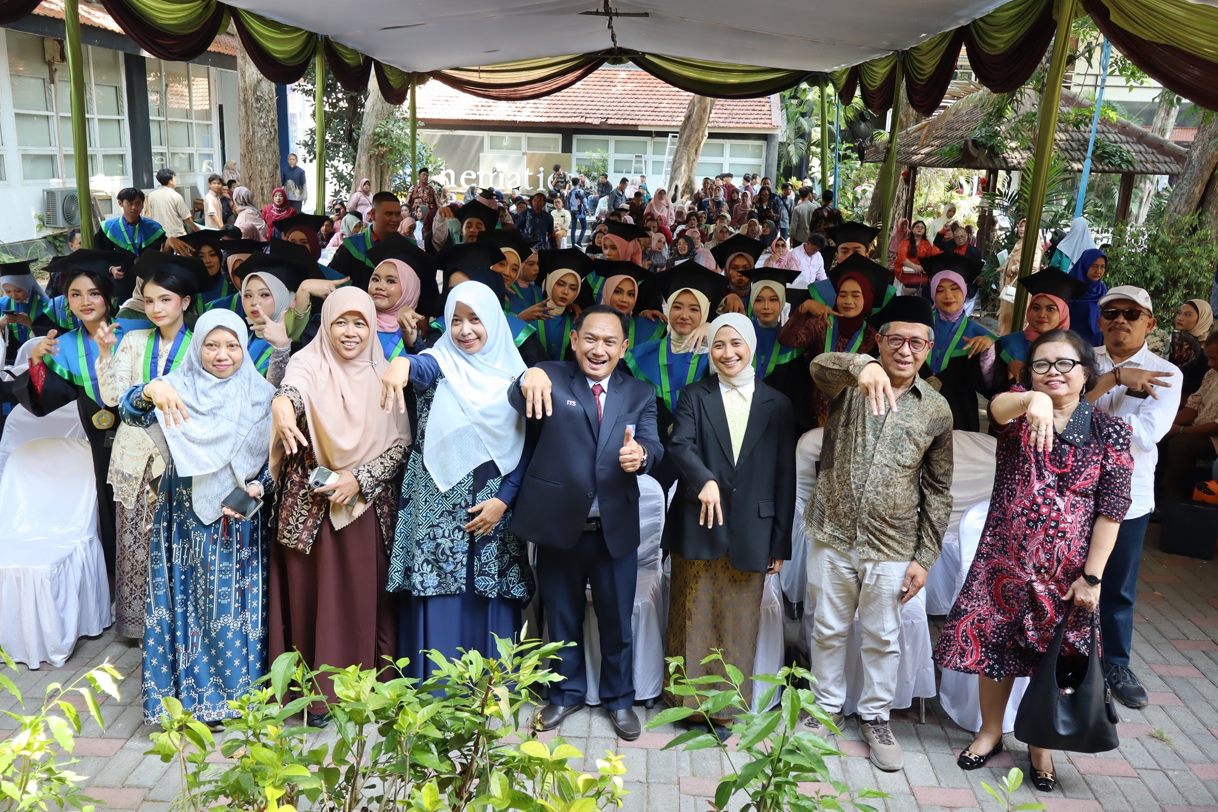 Departemen Matematika ITS Resmi Meluluskan 145 Wisudawan pada Wisuda ke-134