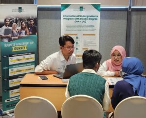 IUP ITS EDUFAIR 2023: Manajemen Bisnis ITS Hadir di Jakarta, Menawarkan Pengalaman Internasional yang Luar Biasa