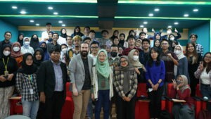Pelajari Praktik Bisnis Terbaik dari Ahlinya: Pengenalan Data Analisis dengan Python dan Implementasi Model Kuantitatif Bisnis dalam International Guest Lecture bersama Dr. Mehdi Toloo