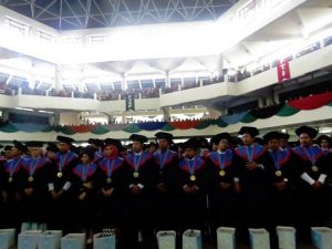 185 Wisudawan ITS Lulus Cumlaude