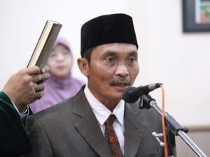 Rektor Lantik Kabiro Keuangan dan Sarpras Baru