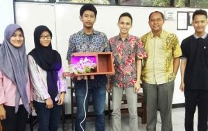 Hydroponic Furniture, Inovasi Baru dalam Bertani