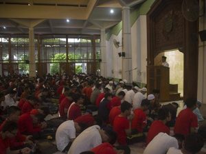 ICS Ajak Para Mahasiswa Makmurkan Masjid