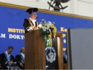 Ini Wejangan Rektor untuk Wisudawan ITS