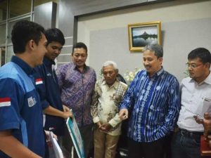Apresiasi Prestasi Mahasiswa, Ikoma Berikan Hadiah