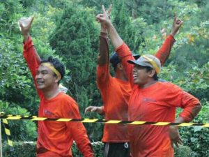 Outbond MMT Latih Kemampuan Manajemen Profesional