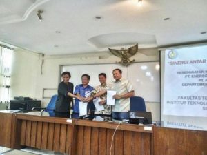 Rayakan Ultah, Mesin Gaet Dua Perusahaan