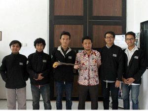 Mahasiswa ITS Kenalkan Keris Pada Dunia