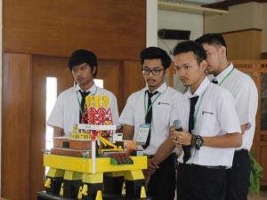 FSC ITS Lombakan Mobilisasi Bangunan Offshore