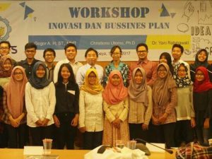 MMT ITS Kenalkan Bisnis kepada Mahasiswa STEM