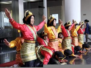 CommTECH Kenalkan Budaya Indonesia Kepada Peserta