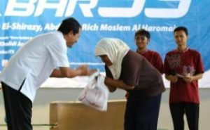 Sembako Murah ITS Diserbu Masyarakat