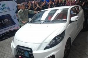 EC ITS mobil listrik city car diluncurkan