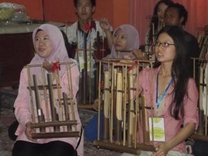 Ragam Budaya Indonesia Tutup Commtech 2013