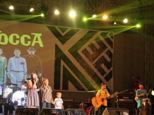 Mocca Duet dengan Anak Jalanan