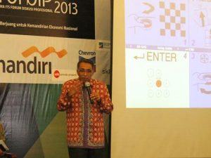 Tiga Alumni Dapatkan Penghargaan Alumni Terbaik