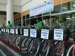 ITS Terima 100 Sepeda dari Alumni
