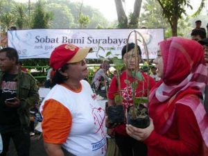 Menjadi Pahlawan Bumi di Hari Pahlawan