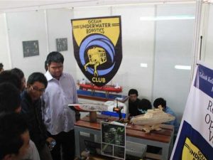 ROV 5 Curi Perhatian Pengunjung