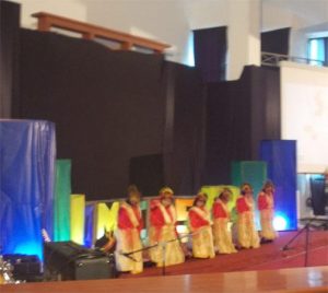 Hibur Finalis di Grand Final OMITS