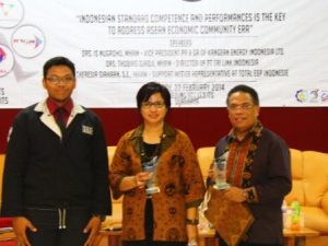 CIS, Bahas Fenomena Generasi Y