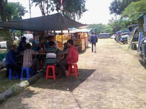 ITS Tertibkan Pedagang Di Area Kampus