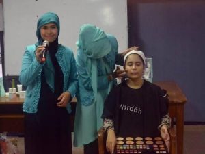 Himatekk Gelar Seminar Kecantikan
