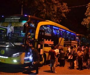 ITS Berangkatkan Enam Bus Kontingen Pimnas XXVII