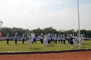 Marching Band Elektro Tampil Memukau