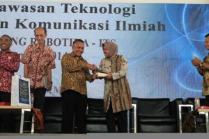 Risma: ITS Bantu Kemajuan Kota Surabaya