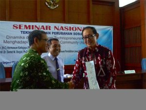 Semateksos, Kaitkan Teknopreneur dan AEC