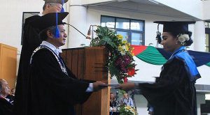 Zulkiram Tempuh Aceh-Surabaya Demi Wisuda Anak
