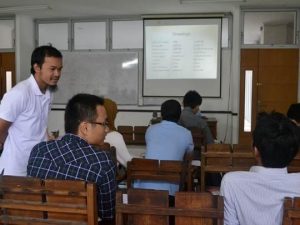 Mempersiapkan AEC dengan Pelatihan Bahasa ASEAN