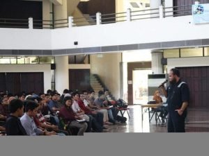 Kuliah Tamu Teknik Kelautan: Oil and Gas Job Interview Tips