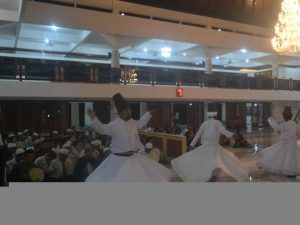 Tari Sufi Semarakkan Dies Natalis