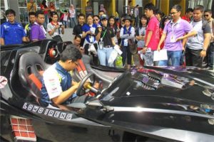 Supercar Lowo Ireng Pukau Peserta SSEAYP