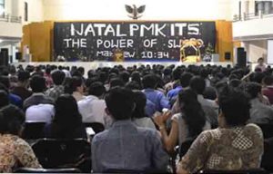 PMK ITS Rayakan Natal Bersama Masyarakat