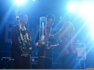 Bertabur Juara di Malam Puncak EPW 2015