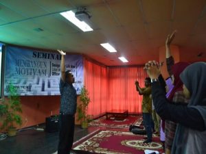 Membangun Sukses Lewat Kepo dan PDCA