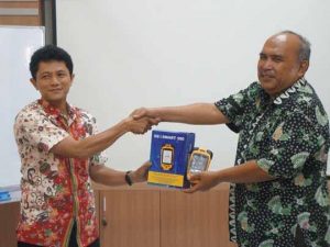 Teknik Geomatika ITS Terima Hibah Peralatan Pemetaan
