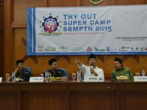 Sambangi ITS, Menpora Apresiasi Penyelenggaraan Super Camp
