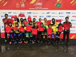 Futsal Putri ITS Juara 3 Liga Mahasiswa