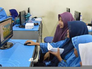 Informatika ITS Ajarkan Anak Panti Membuat Game