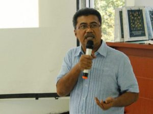 Motivasi Mahasiswa, Alumni FMIPA Gelar Diskusi