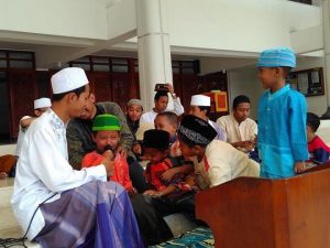 Awali Tahun Hijriah, CR ITS Santuni Anak Yatim